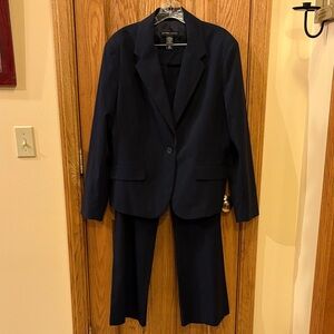 New York & Company Dark Blue Pinstriped Women’s Pants Suit